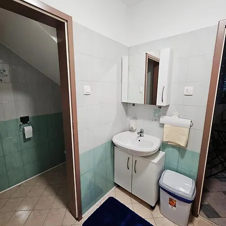 Apartma Bela Hébergement de vacances Idrija